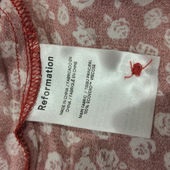 Reformation Brighton Shirt Dress in Red and White Rose Floral Print - Picture 7 of 9